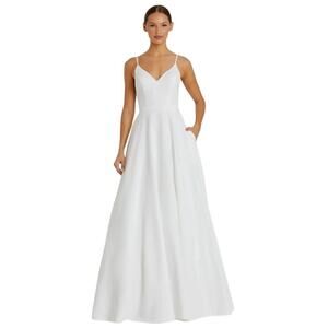 MAC DUGGAL Dress Size 2 Evening Gown White Classic A-Line V-Neck NEW Pockets